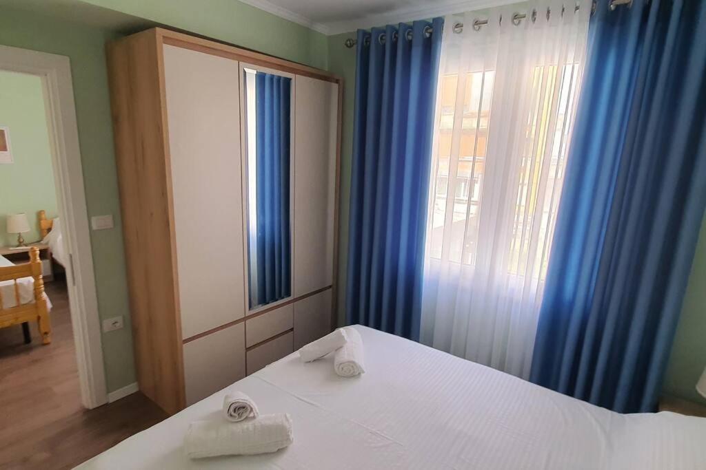 Center Apartment Tirana Kültér fotó