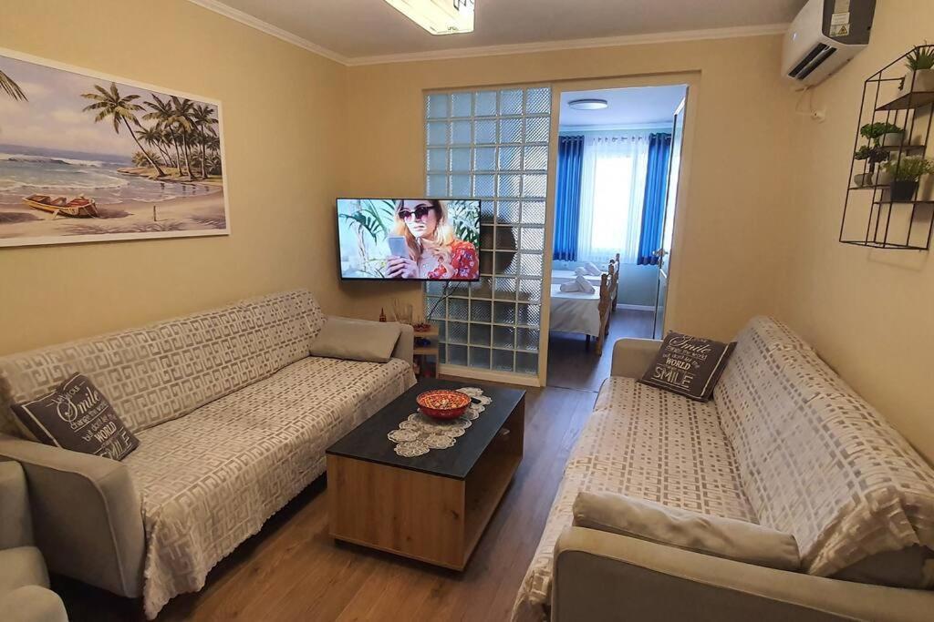 Center Apartment Tirana Kültér fotó