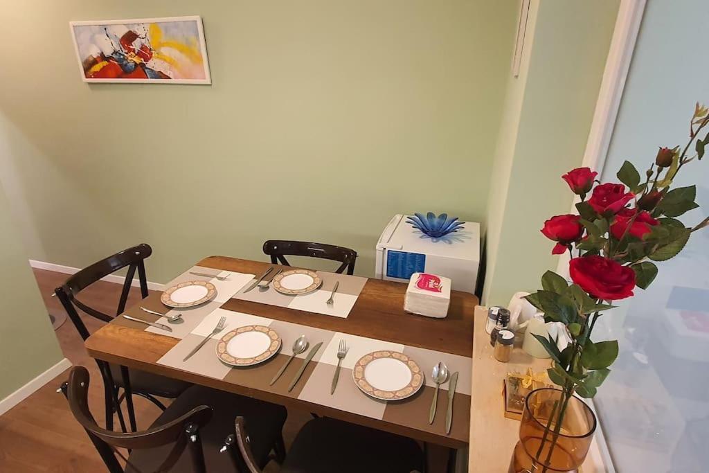 Center Apartment Tirana Kültér fotó