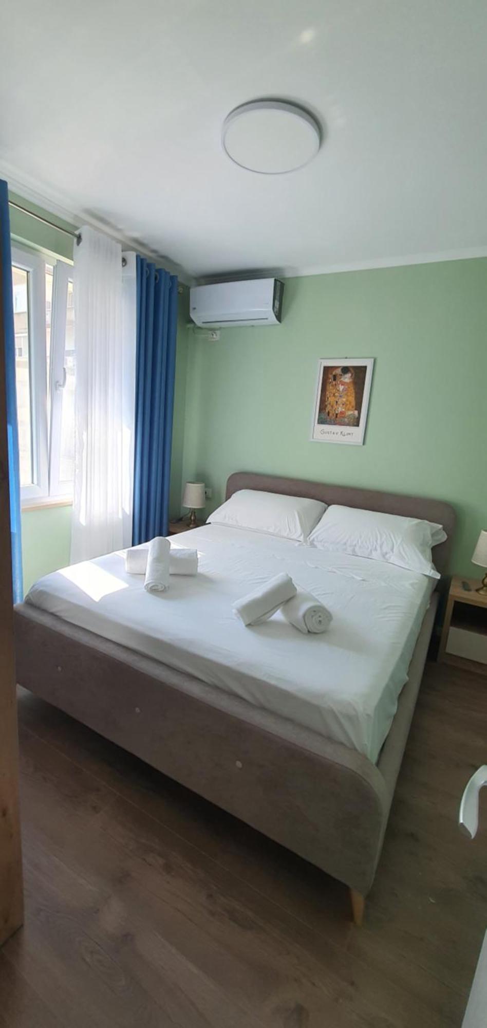 Center Apartment Tirana Kültér fotó